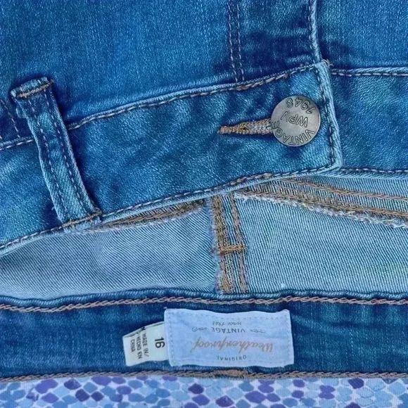 Weatherproof, vintage, jeans, distressed, and size 16 - Picture 4 of 6